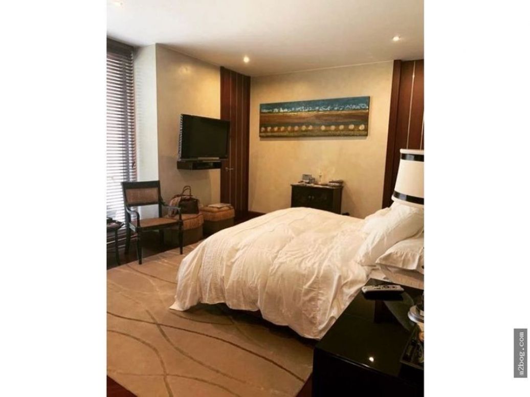 Apartamento de 3 alcobas en venta en El Retiro, Bogotá, 281 m² · foto 5 de 10