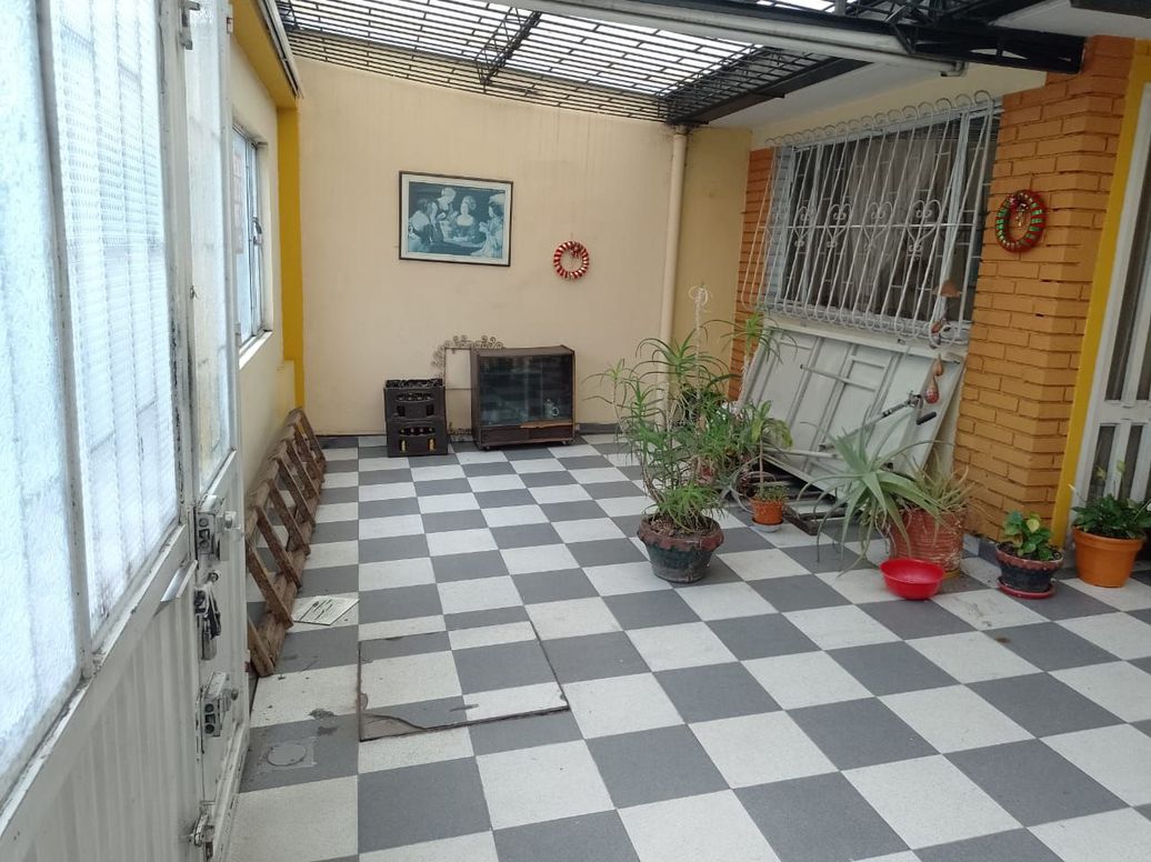 Casa de 7 alcobas en venta en Mandalay 1, Bogotá, 140 m² · foto 15 de 17