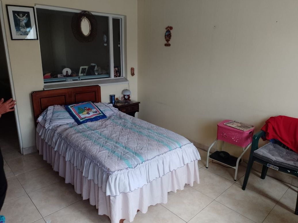 Casa de 7 alcobas en venta en Mandalay 1, Bogotá, 140 m² · foto 17 de 17