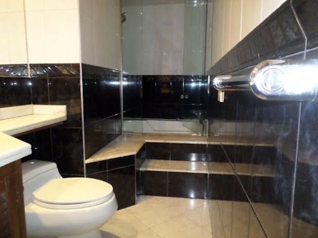 Apartaestudio en venta en Chicó Norte, Bogotá, 81 m² · foto 15 de 17