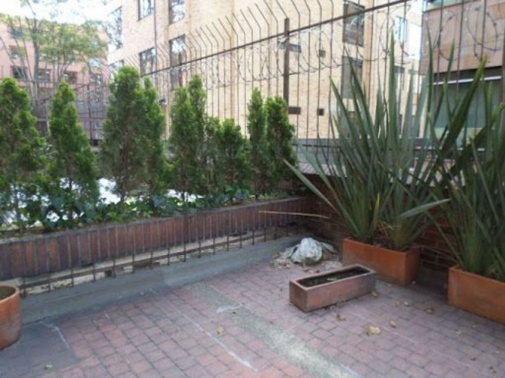 Apartaestudio en venta en Chicó Norte, Bogotá, 81 m² · foto 8 de 17