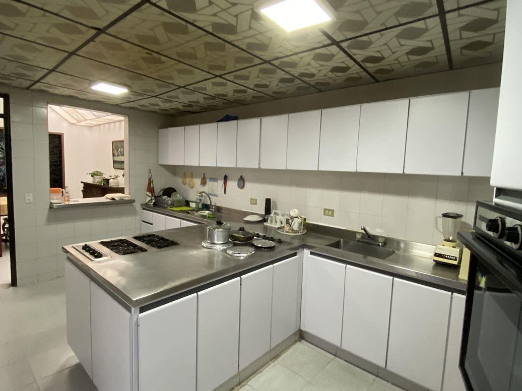Casa de 6 alcobas en venta en Teusaquillo, Bogotá, 317 m² · foto 10 de 14