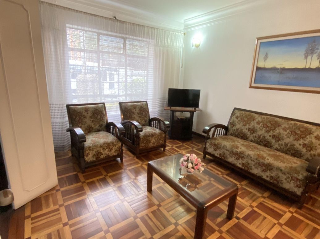 Casa de 6 alcobas en venta en Teusaquillo, Bogotá, 317 m² · foto 11 de 14