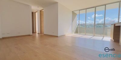 Hermoso Apartamento de 88 mts², en Unidad Cerrada.
3 Alcobas (Alcoba Ppal. Con Baño & Vestier, 2 Alcobas con Closet) Baño, Biblioteca/Estudio, Salón Comedor, Cocina con Barra, Zona de Ropas, Red de Gas y Calentador.
1 Parqueadero Cubierto & Parqueadero de Visitantes.
Conjunto Cerrado con Porteria 24 Horas, Circuito Cerrado de Tv, Ascensor, Citofono, Gimnasio, Jacuzzi, Jardín, Juegos Infantiles, Piscina, Salón Social, Salón de Juegos, Shut de Basuras, Turco/Sauna, Zona BBQ & Zonas Verdes.
Inmueble Cercano a Colegios/Universidades, Transporte Público Cercano, Parques Cercanos, Zona Campestre Residencial & Aeropuerto.