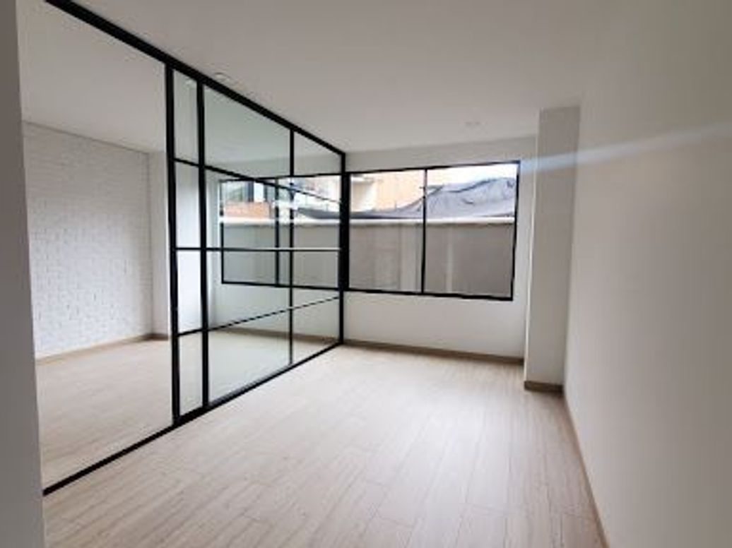 Apartamento de 1 alcoba en venta en Chico, Bogotá, 48 m² · foto 3 de 9