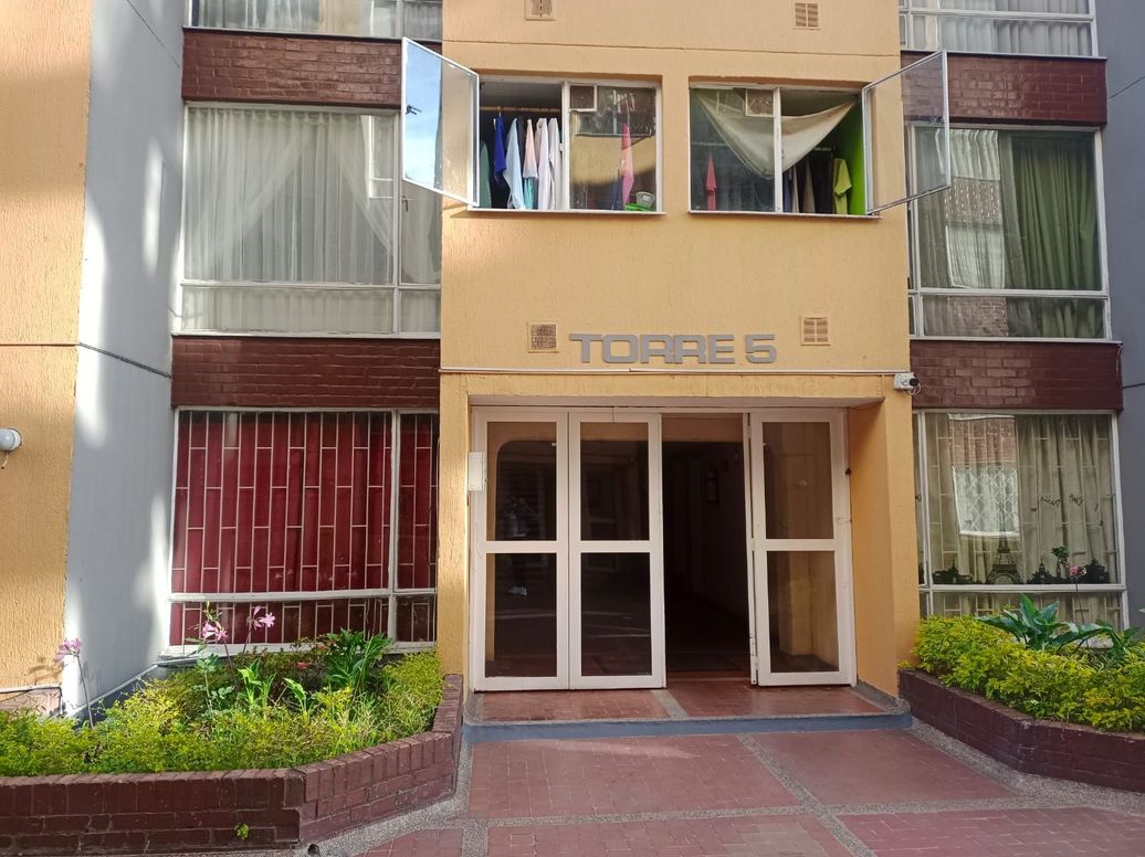 Apartamento de 3 alcobas en venta en Florida Blanca, Bogotá, 55 m² · foto 4 de 17