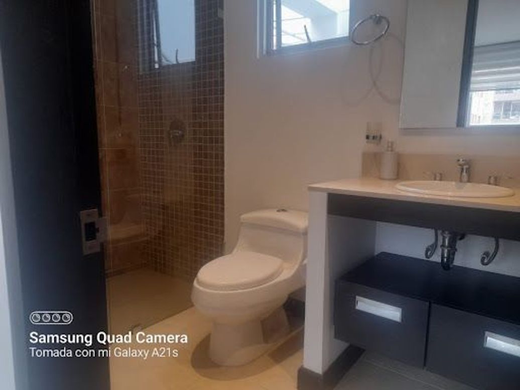 Apartamento de 2 alcobas en venta en San Patricio, Bogotá, 120 m² · foto 19 de 19
