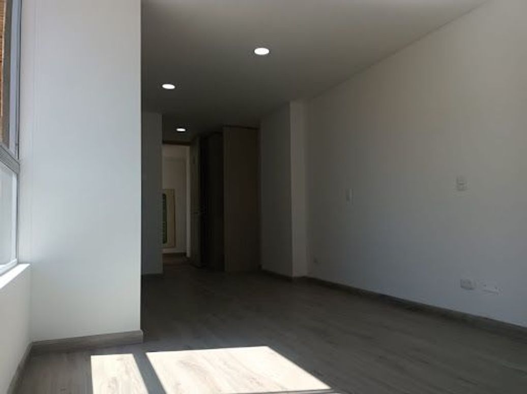 Apartamento de 1 alcoba en venta en La Veracruz, Bogotá, 26 m² · foto 2 de 11