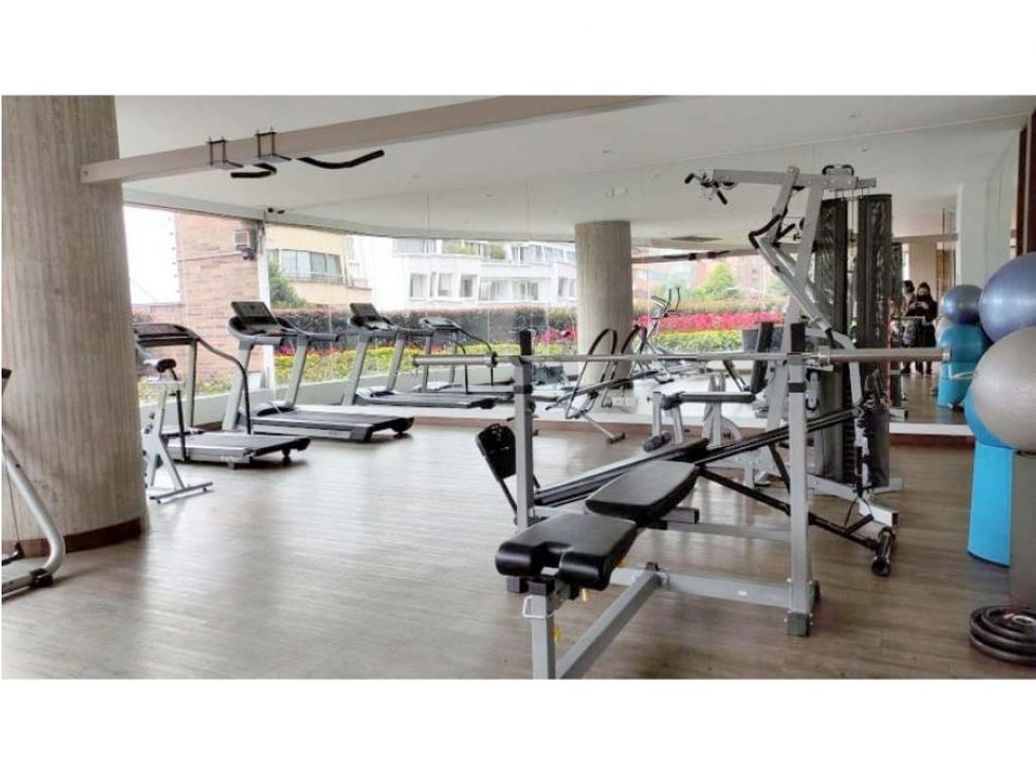 Apartamento de 2 alcobas en venta en Chicó Alto, Bogotá, 183 m² · foto 18 de 19