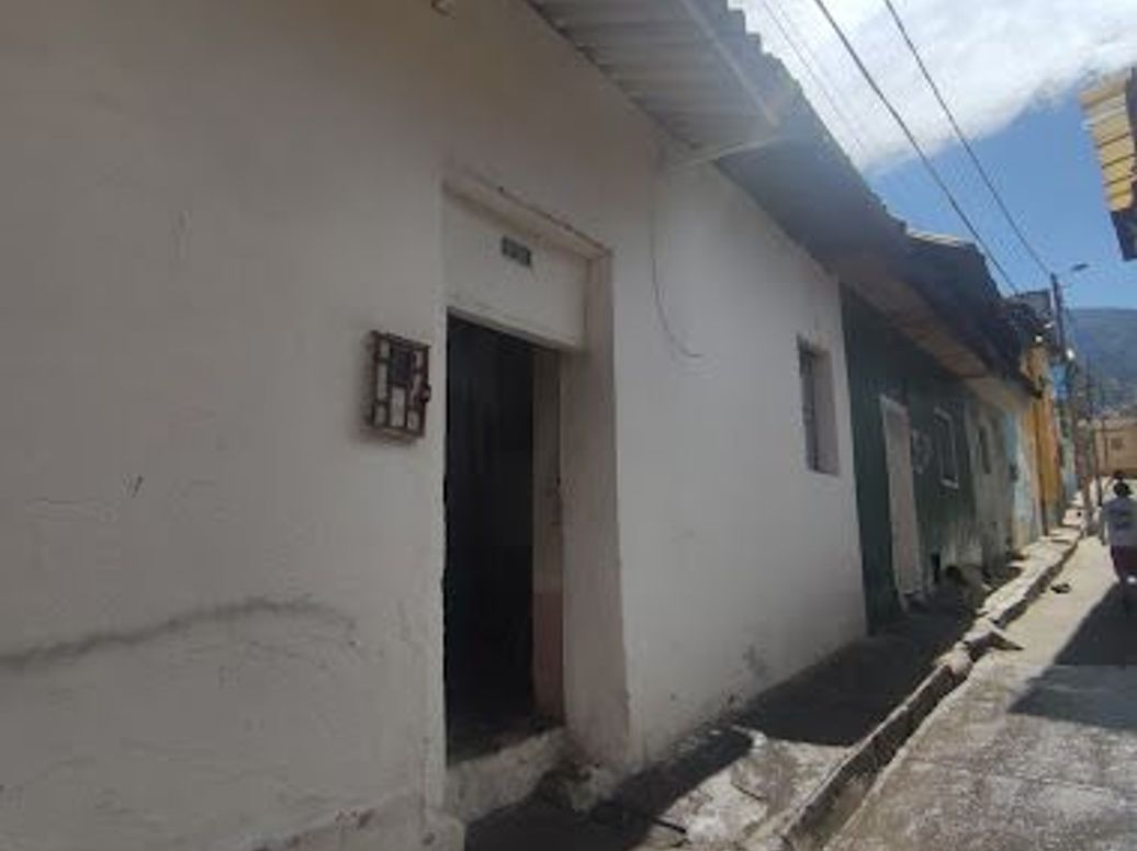 Casa de 3 alcobas en venta en Las Cruces, Bogotá, 50 m² · foto 2 de 14