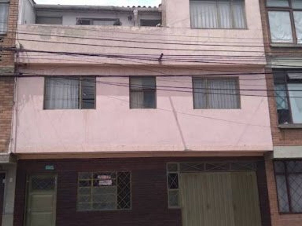 Casa de 5 alcobas en venta en La Granja, Bogotá, 220 m² · foto 20 de 20