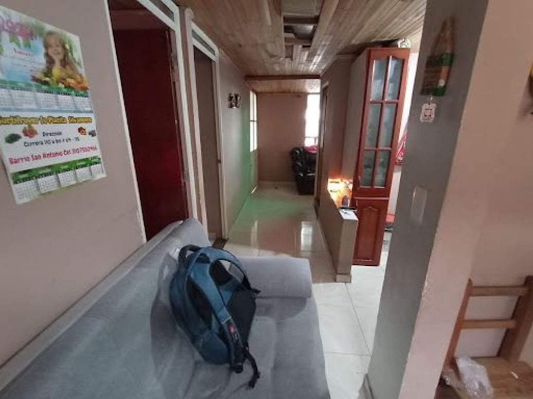 Casa de 5 alcobas en venta en San Antonio Norte, Bogotá, 252 m² · foto 12 de 20
