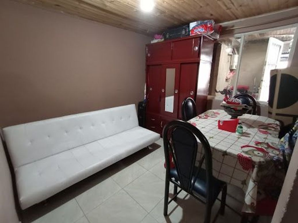 Casa de 5 alcobas en venta en San Antonio Norte, Bogotá, 252 m² · foto 7 de 20