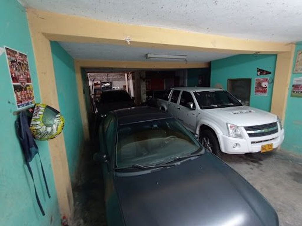 Casa de 5 alcobas en venta en San Antonio Norte, Bogotá, 252 m² · foto 3 de 20