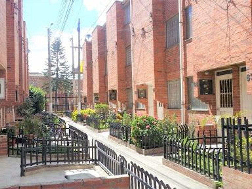 Casa en venta en Madelena, Bogotá · foto 4 de 11