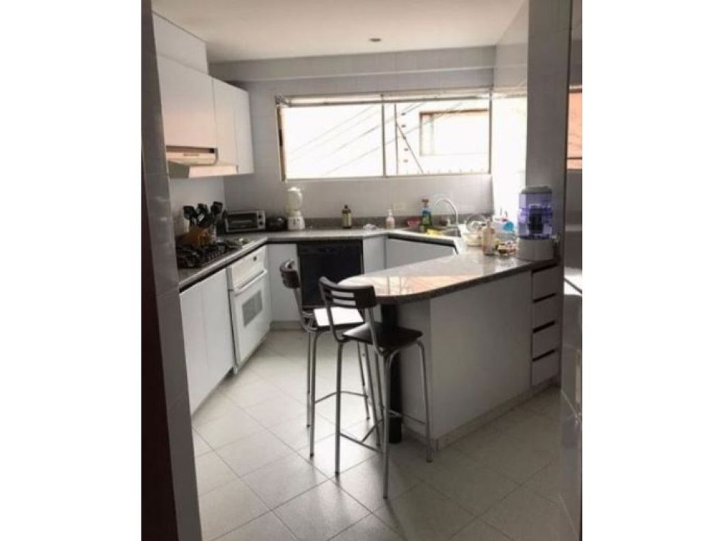 Apartamento de 3 alcobas en venta en Emaus, Bogotá, 205 m² · foto 12 de 16
