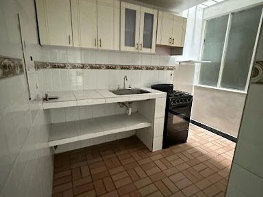 Casa de 10 alcobas en venta en Ciudad Montes, Bogotá, 375 m² · foto 14 de 20