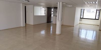 EXCELENTE EDIFICIO DE CUATRO PISOS ,OFICINAS ESPACIO ABIERTO 150 METROS CUADRADOS CU ,USO COMERCIAL Y RESIDENCIAL.CON UNA MUY BUENA UBICACIÓN EN SECTOR UNIVERSITARIO,BANCARIO,COMERCIAL,CLÍNICAS,TRANSPORTE Y EXCELENTES VÍAS DE ACCESO.