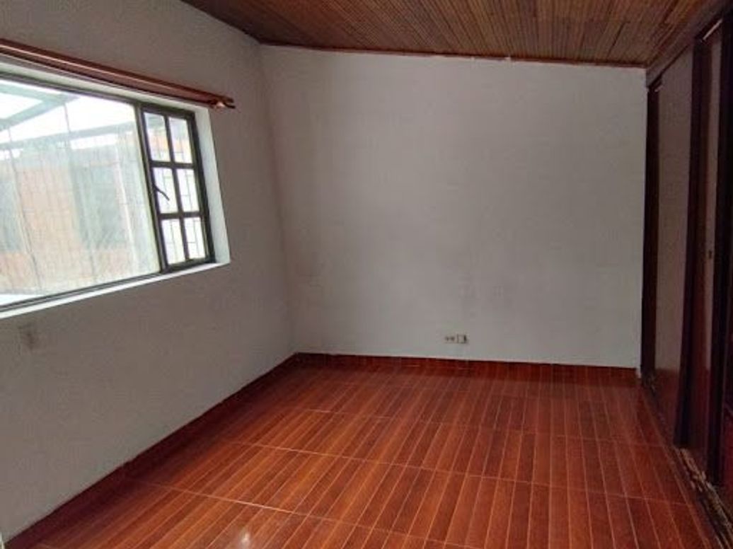Apartamento de 4 alcobas en venta en Mandalay 1, Bogotá, 55 m² · foto 2 de 15