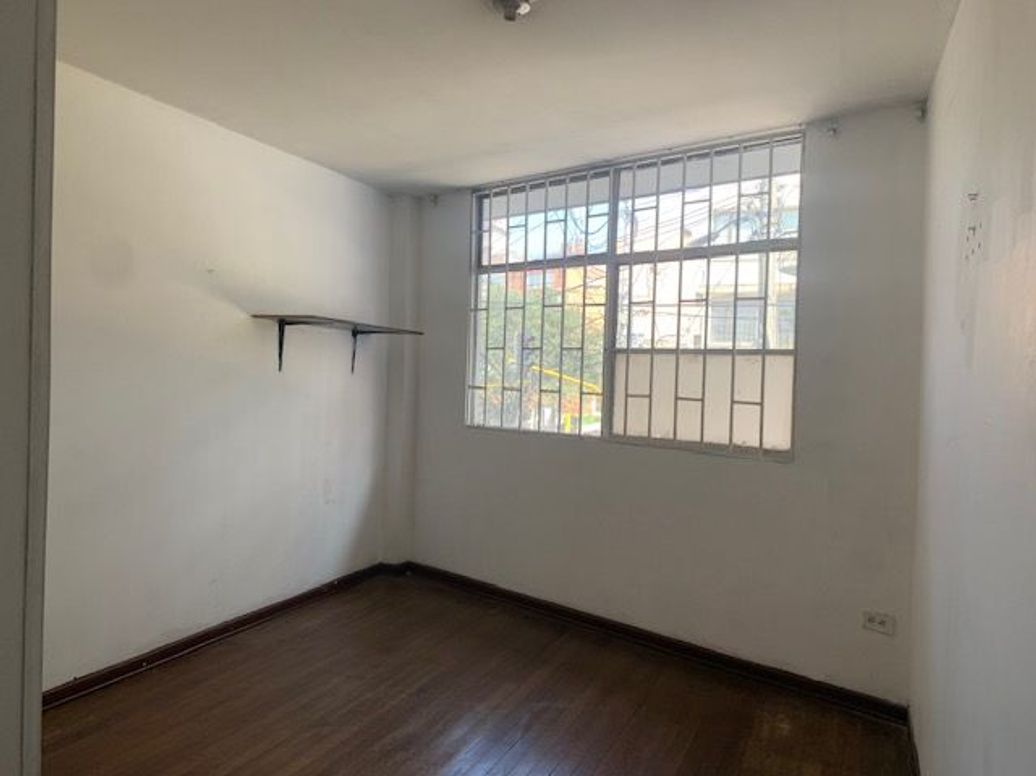Apartamento de 3 alcobas en venta en Pardo Rubio, Bogotá, 151 m² · foto 8 de 19