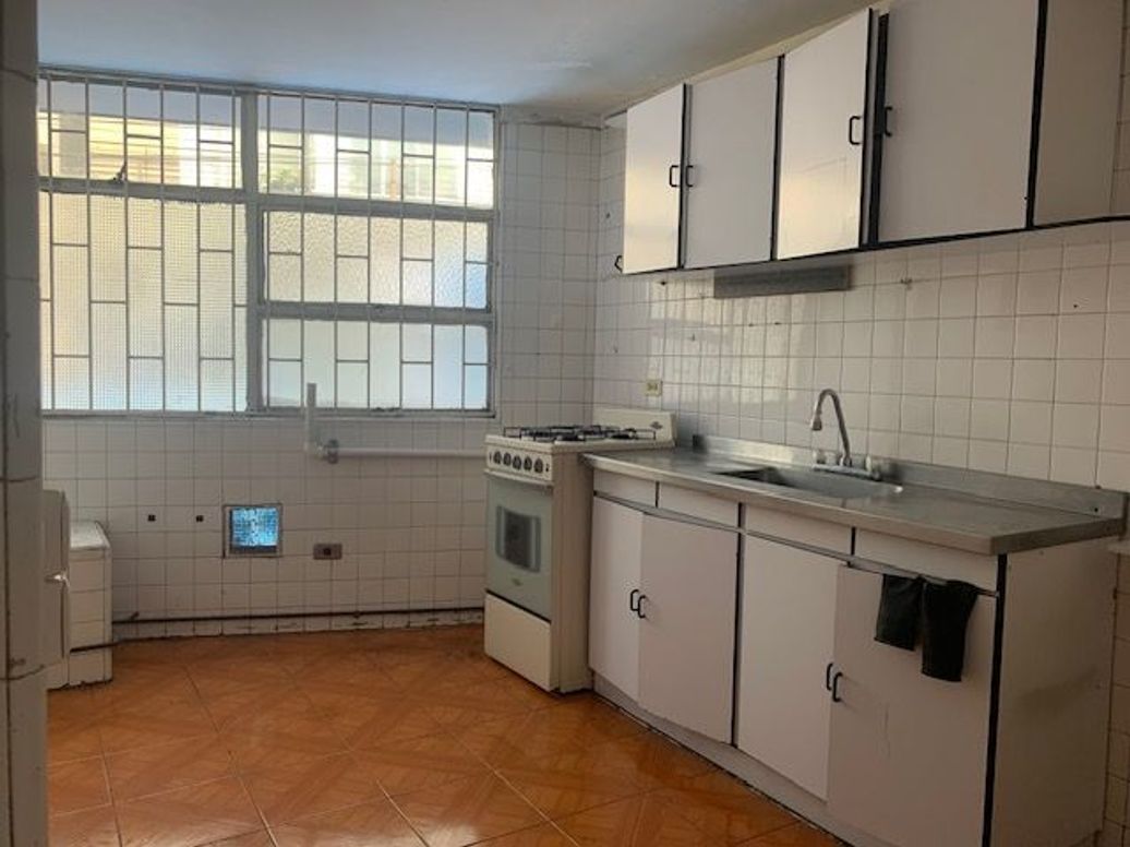 Apartamento de 3 alcobas en venta en Pardo Rubio, Bogotá, 151 m² · foto 7 de 19