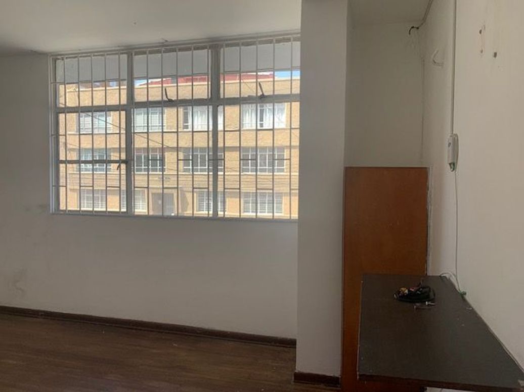 Apartamento de 3 alcobas en venta en Pardo Rubio, Bogotá, 151 m² · foto 18 de 19