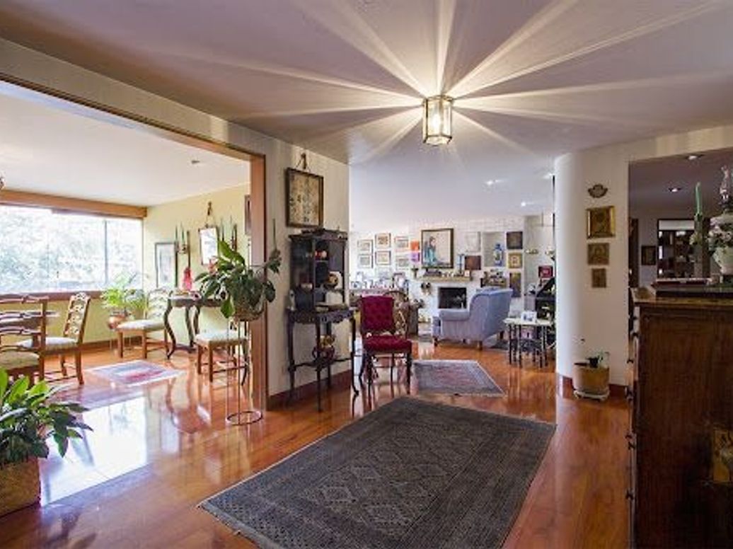 Apartamento de 3 alcobas en venta en Los Rosales, Bogotá, 244 m² · foto 8 de 20