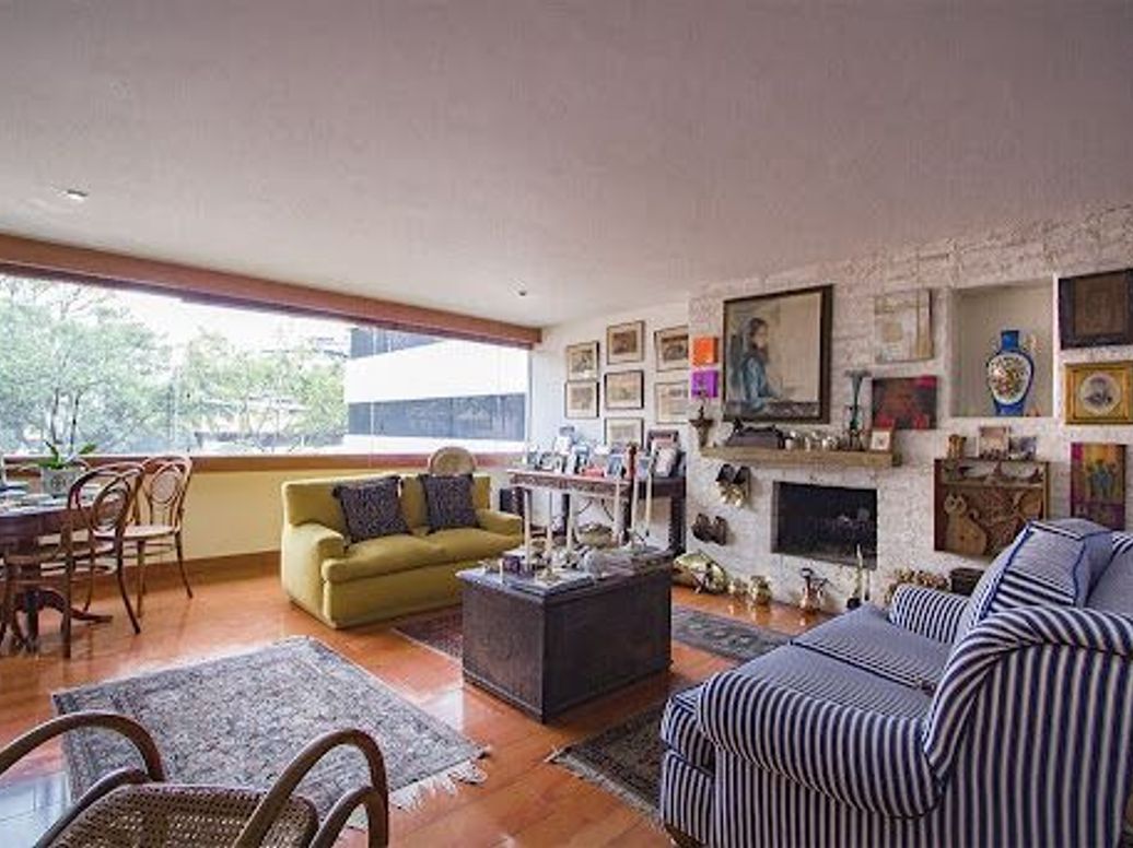 Apartamento de 3 alcobas en venta en Los Rosales, Bogotá, 244 m² · foto 9 de 20