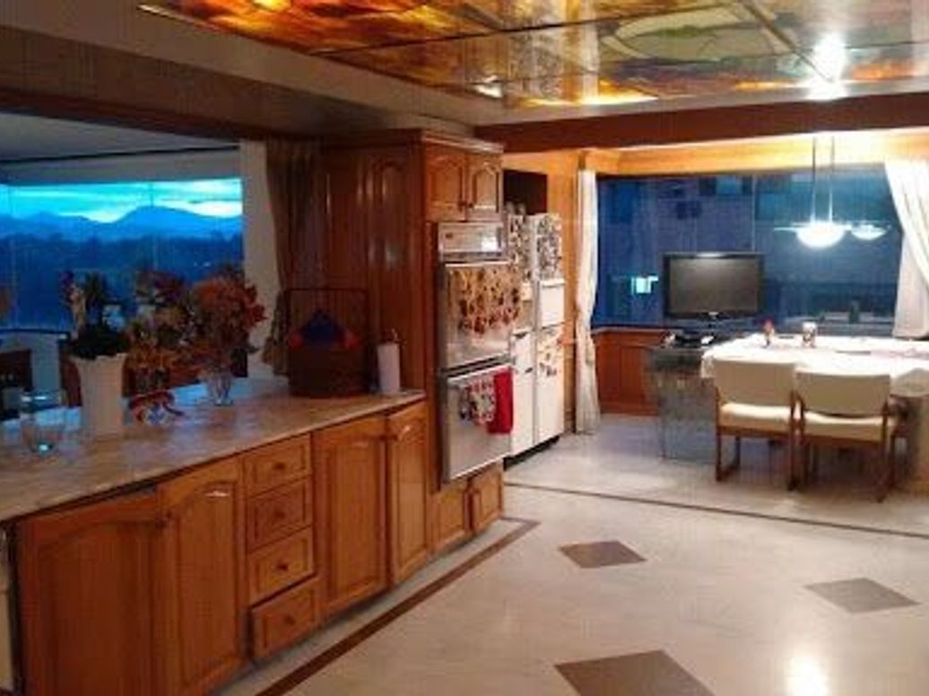 Apartamento de 4 alcobas en venta en La Carolina, Bogotá, 381 m² · foto 6 de 20