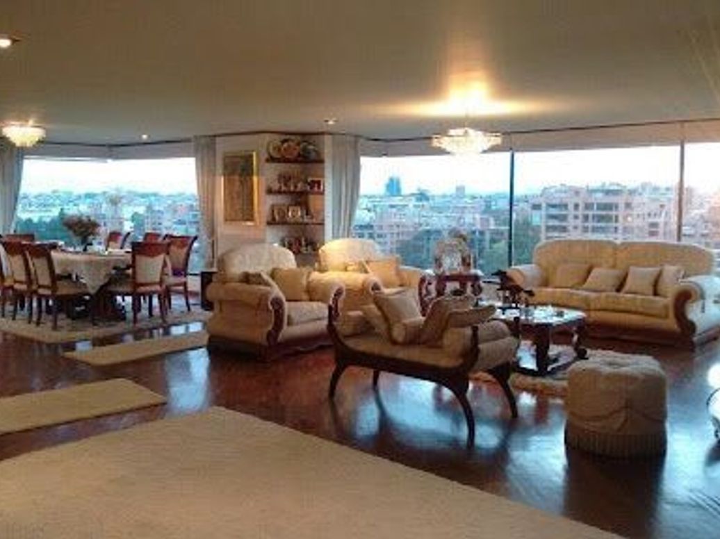 Apartamento de 4 alcobas en venta en La Carolina, Bogotá, 381 m² · foto 11 de 20