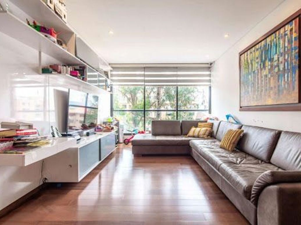 Apartamento de 3 alcobas en venta en Los Rosales, Bogotá, 256 m² · foto 10 de 11
