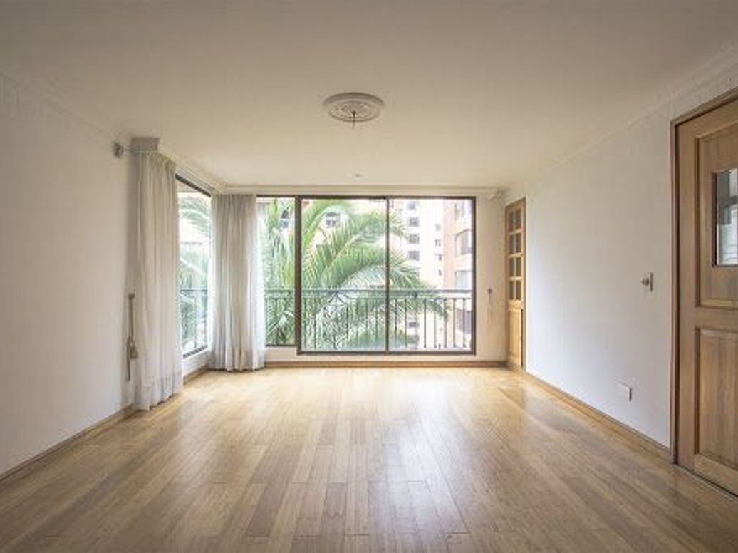 Apartamento de 4 alcobas en venta en Los Rosales, Bogotá, 257 m² · foto 5 de 20