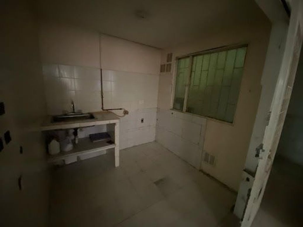 Casa de 8 alcobas en venta en Engativa Centro, Bogotá, 263 m² · foto 13 de 20