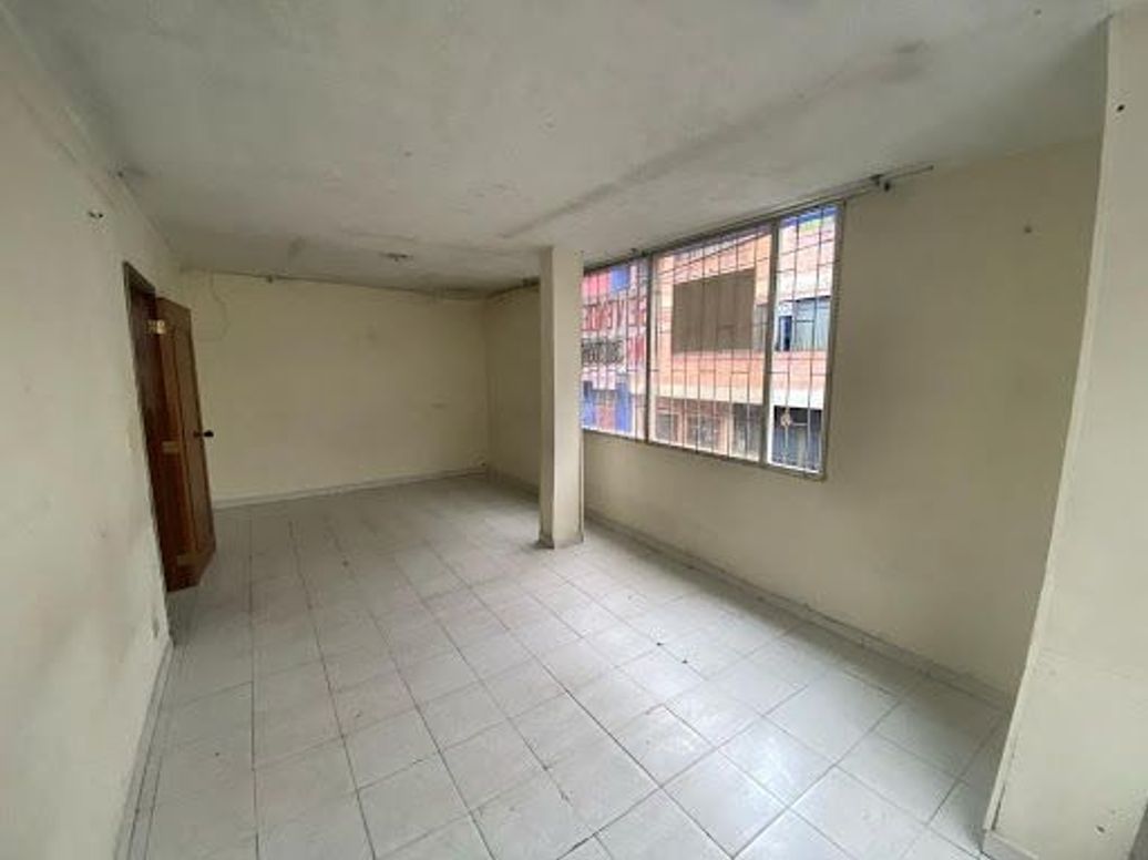 Casa de 8 alcobas en venta en Engativa Centro, Bogotá, 263 m² · foto 20 de 20