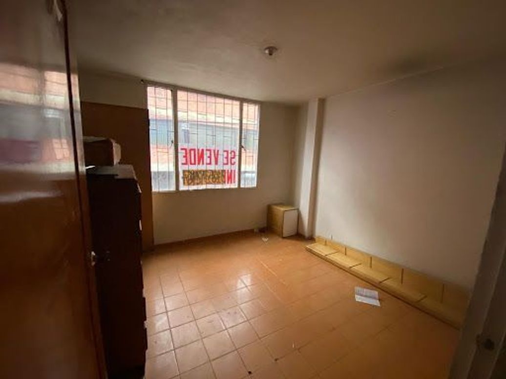 Casa de 8 alcobas en venta en Engativa Centro, Bogotá, 263 m² · foto 6 de 20