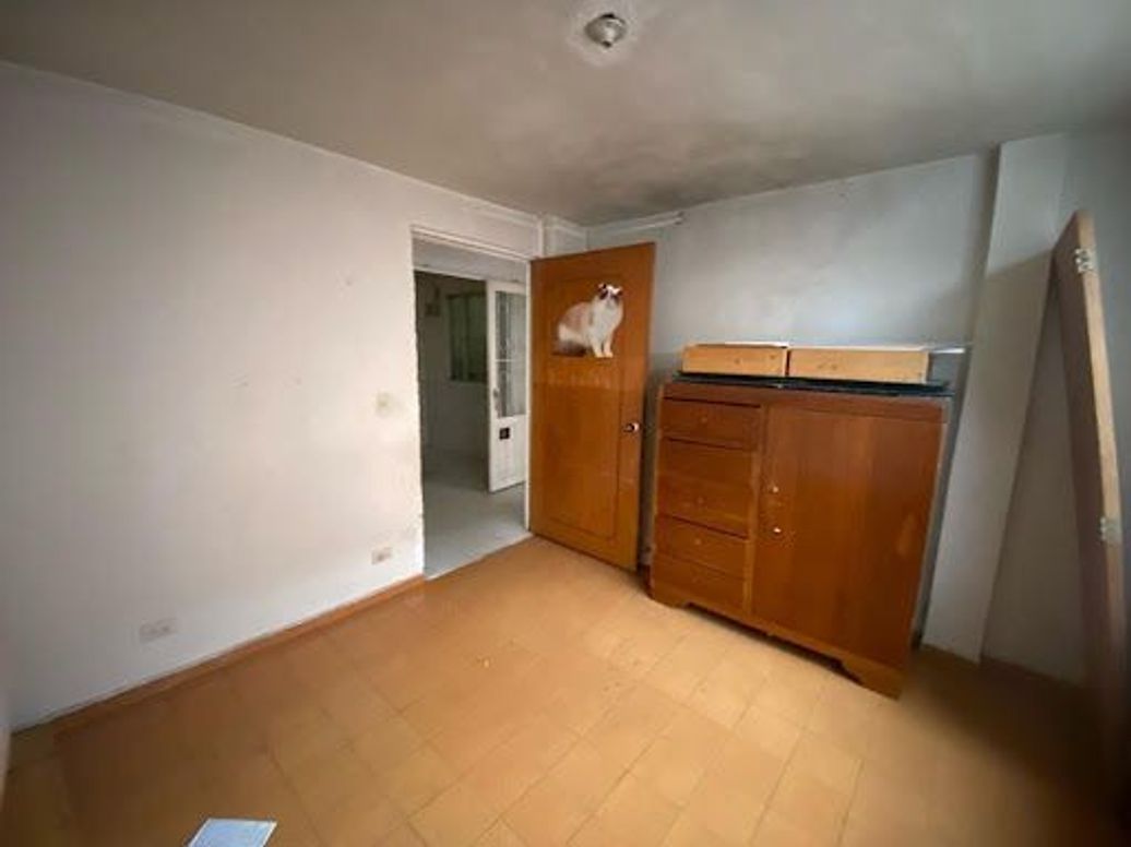 Casa de 8 alcobas en venta en Engativa Centro, Bogotá, 263 m² · foto 12 de 20