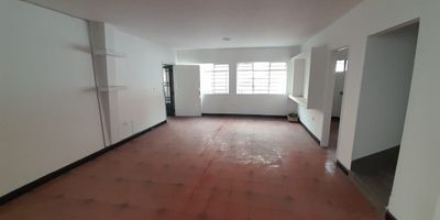 En Alberto Alvarez tenemos inmuebles que se ajustan a tu necesidad. Oficina ubicado en Sector exclusivo del poblado, lo que hace que sea muy apetecido por los clientes. Este negocio es ideal para que desarrolles tus actividades comerciales. !Vamos que esperas para Agendar tu cita con uno de nuestras asesores.