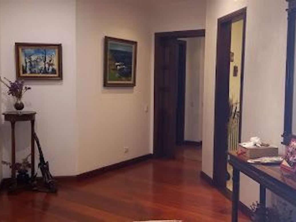 Apartamento de 4 alcobas en venta en Sotileza, Bogotá, 440 m² · foto 8 de 20