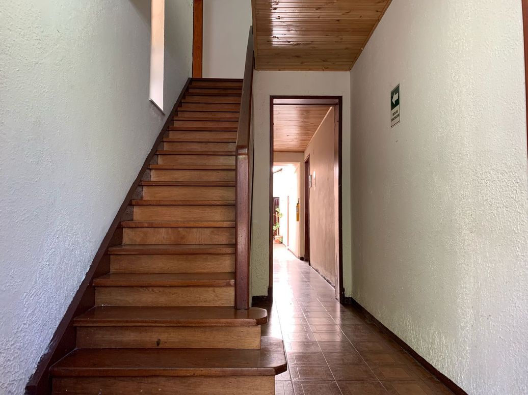 Casa de 5 alcobas en arriendo en La Soledad, Bogotá, 367 m² · foto 3 de 13