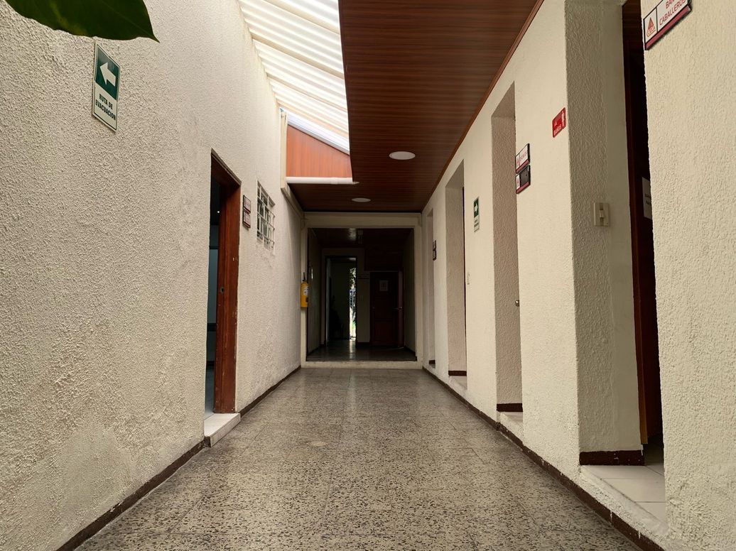 Casa de 5 alcobas en arriendo en La Soledad, Bogotá, 367 m² · foto 4 de 13