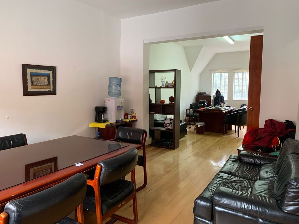 Casa de 5 alcobas en arriendo en La Soledad, Bogotá, 367 m² · foto 11 de 13