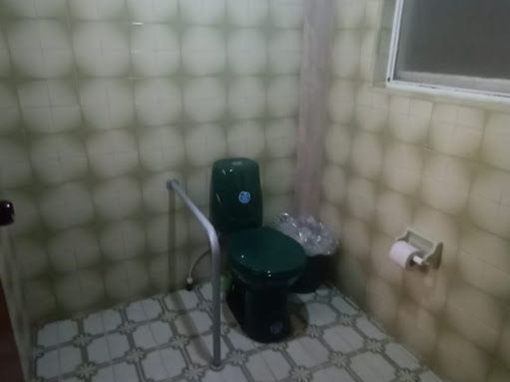 Casa de 7 alcobas en venta en La Amistad, Bogotá, 262 m² · foto 13 de 20