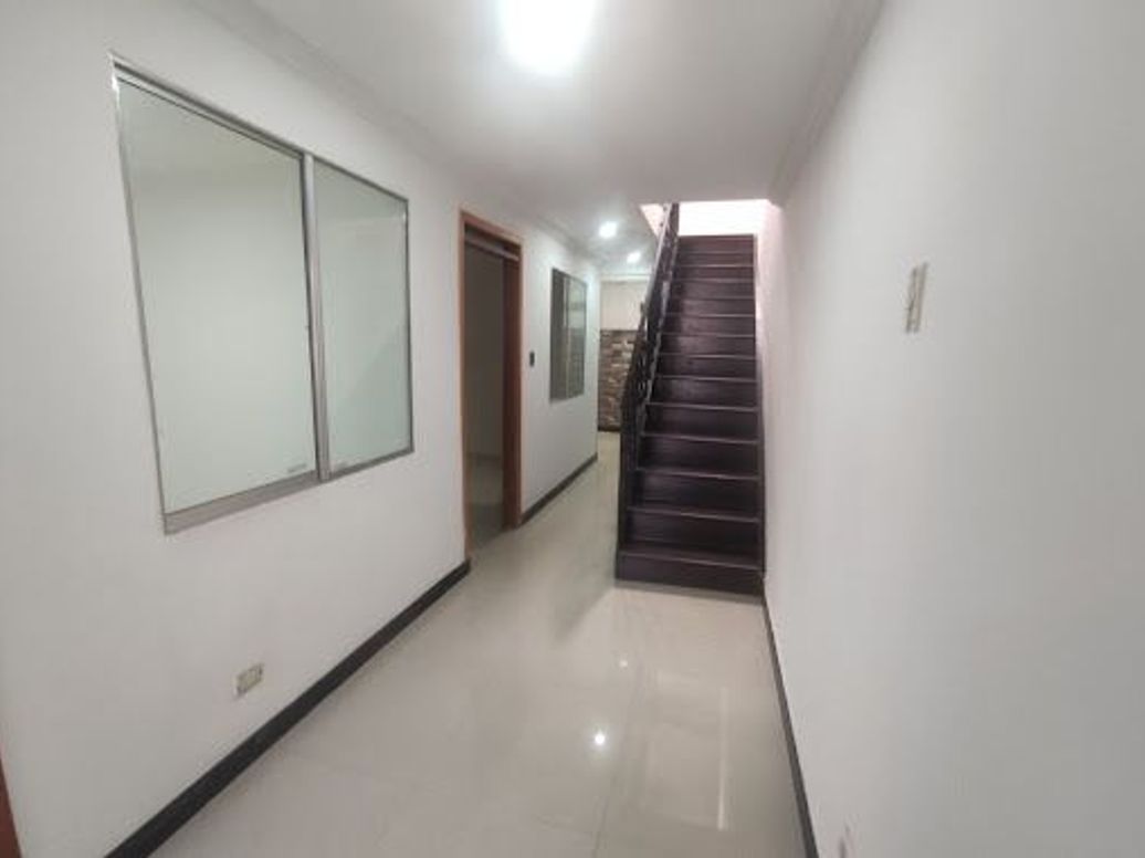 Casa de 4 alcobas en venta en Ospina Perez, Bogotá, 150 m² · foto 6 de 19