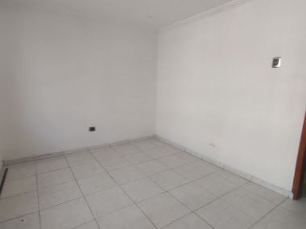 Casa de 4 alcobas en venta en Ospina Perez, Bogotá, 150 m² · foto 14 de 19
