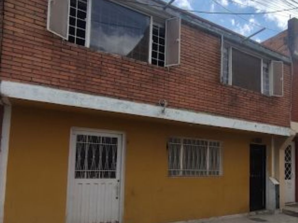 Casa de 8 alcobas en venta en Pastrana, Bogotá, 225 m² · foto 2 de 20