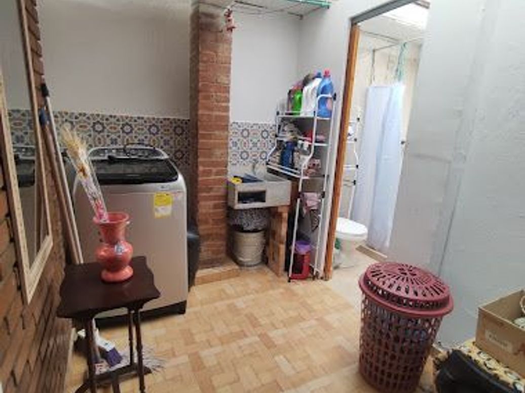 Casa de 8 alcobas en venta en Pastrana, Bogotá, 225 m² · foto 11 de 20