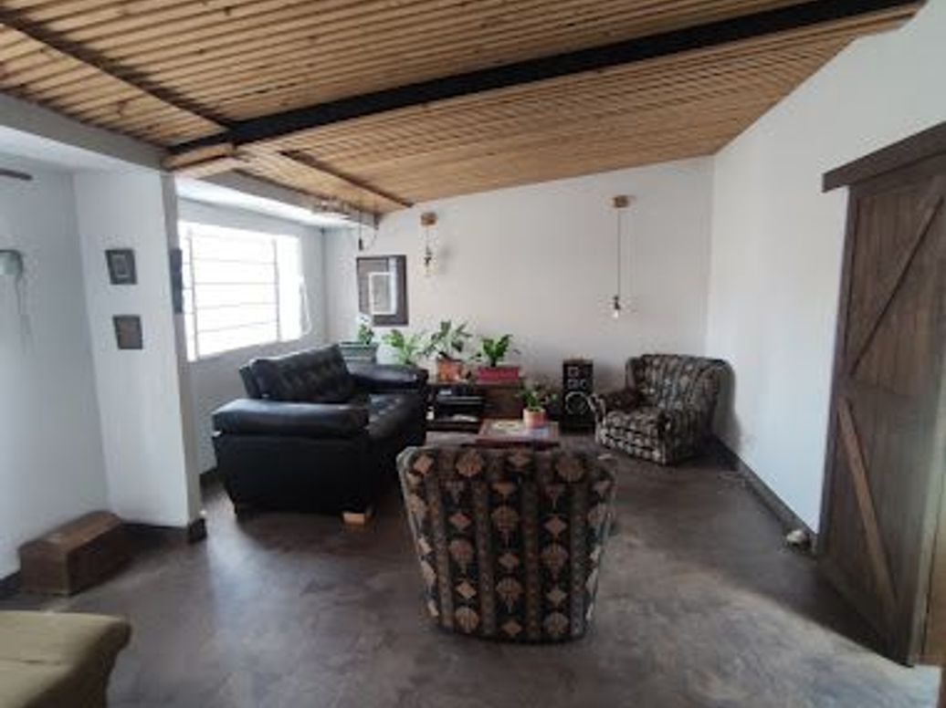 Casa de 8 alcobas en venta en Pastrana, Bogotá, 225 m² · foto 3 de 20