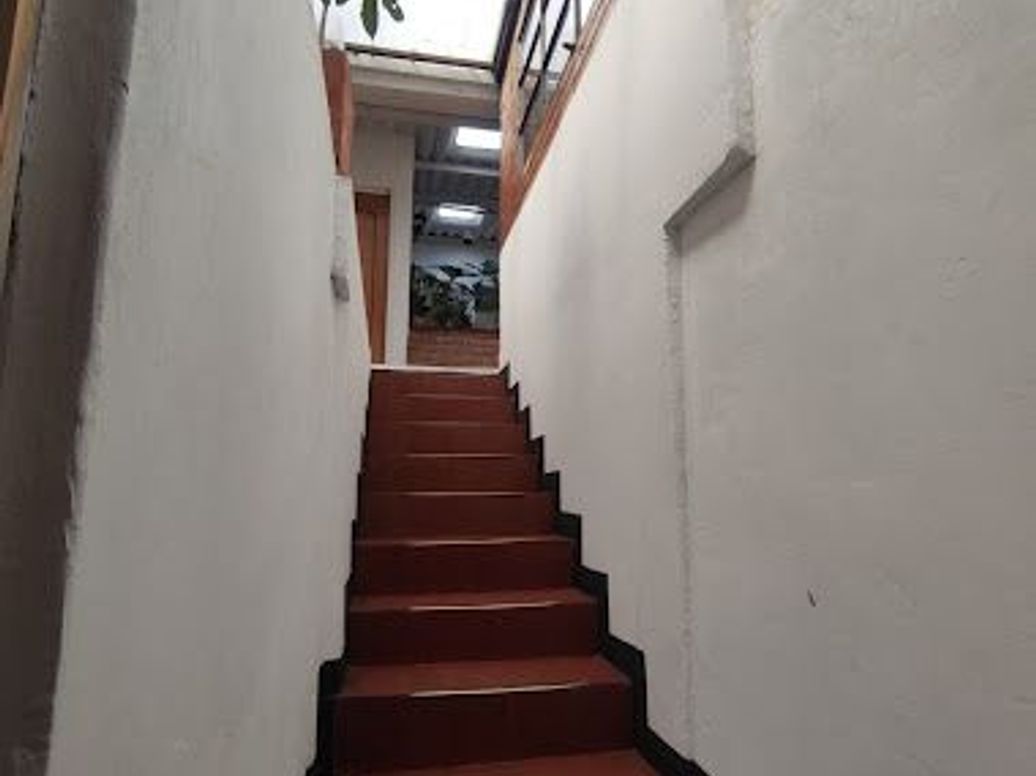 Casa de 8 alcobas en venta en Pastrana, Bogotá, 225 m² · foto 12 de 20