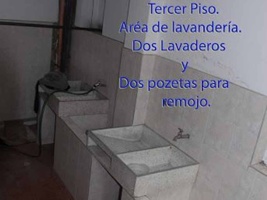 Casa de 8 alcobas en venta en Marly, Bogotá, 555 m² · foto 12 de 18