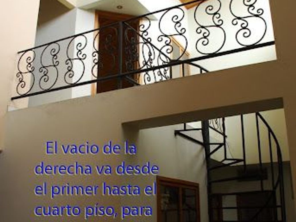 Casa de 8 alcobas en venta en Marly, Bogotá, 555 m² · foto 13 de 18